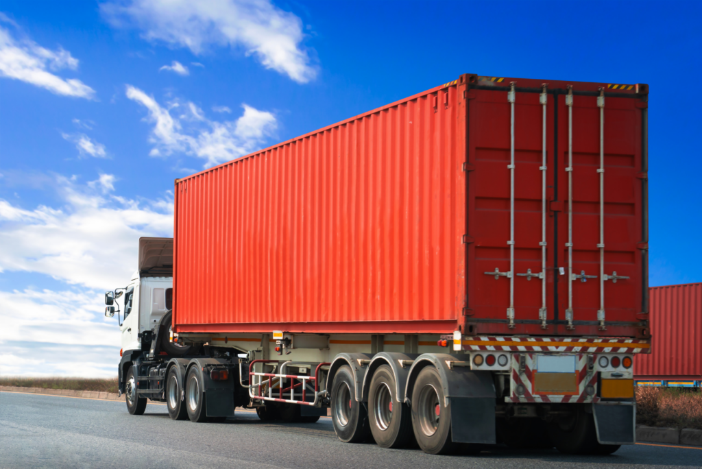 camion avec conteneur rouge